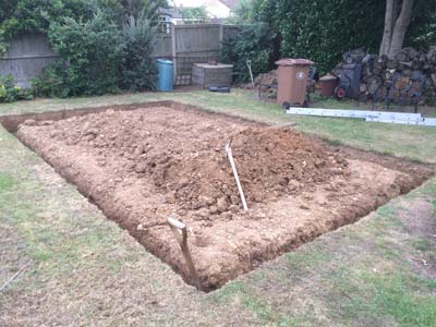 Trench footing for office